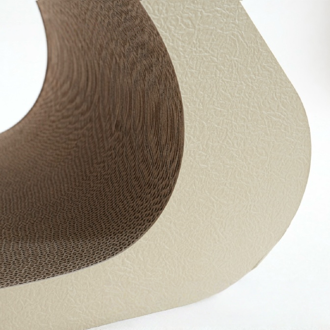 Cat Scratcher - Triangular Cloud Nest